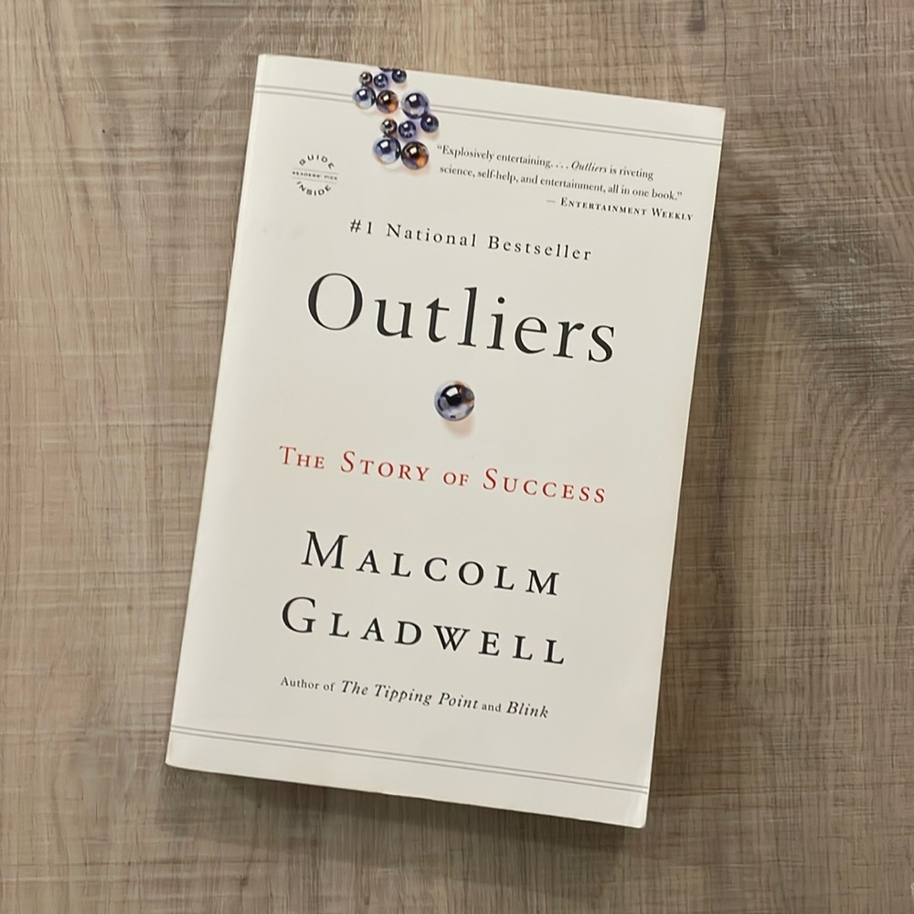 Outliners by Malcom Gladwell “The story of success” novel book